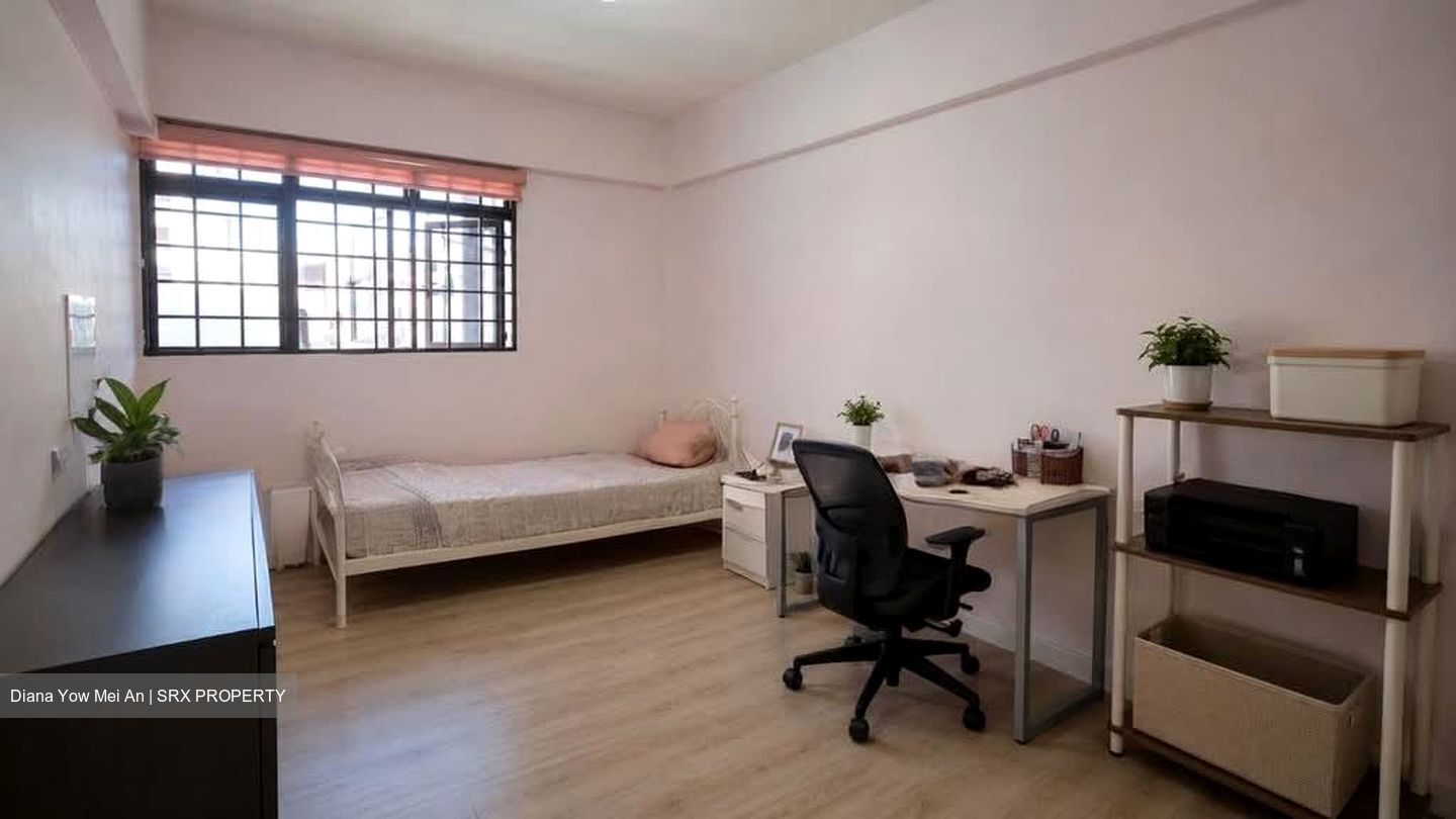 Blk 309 Serangoon Avenue 2 (Serangoon), HDB 4 Rooms #578728821